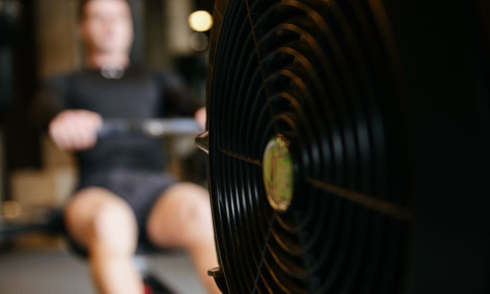 Rowing on Leg Day: Why Rowing Is a Great Leg Workout